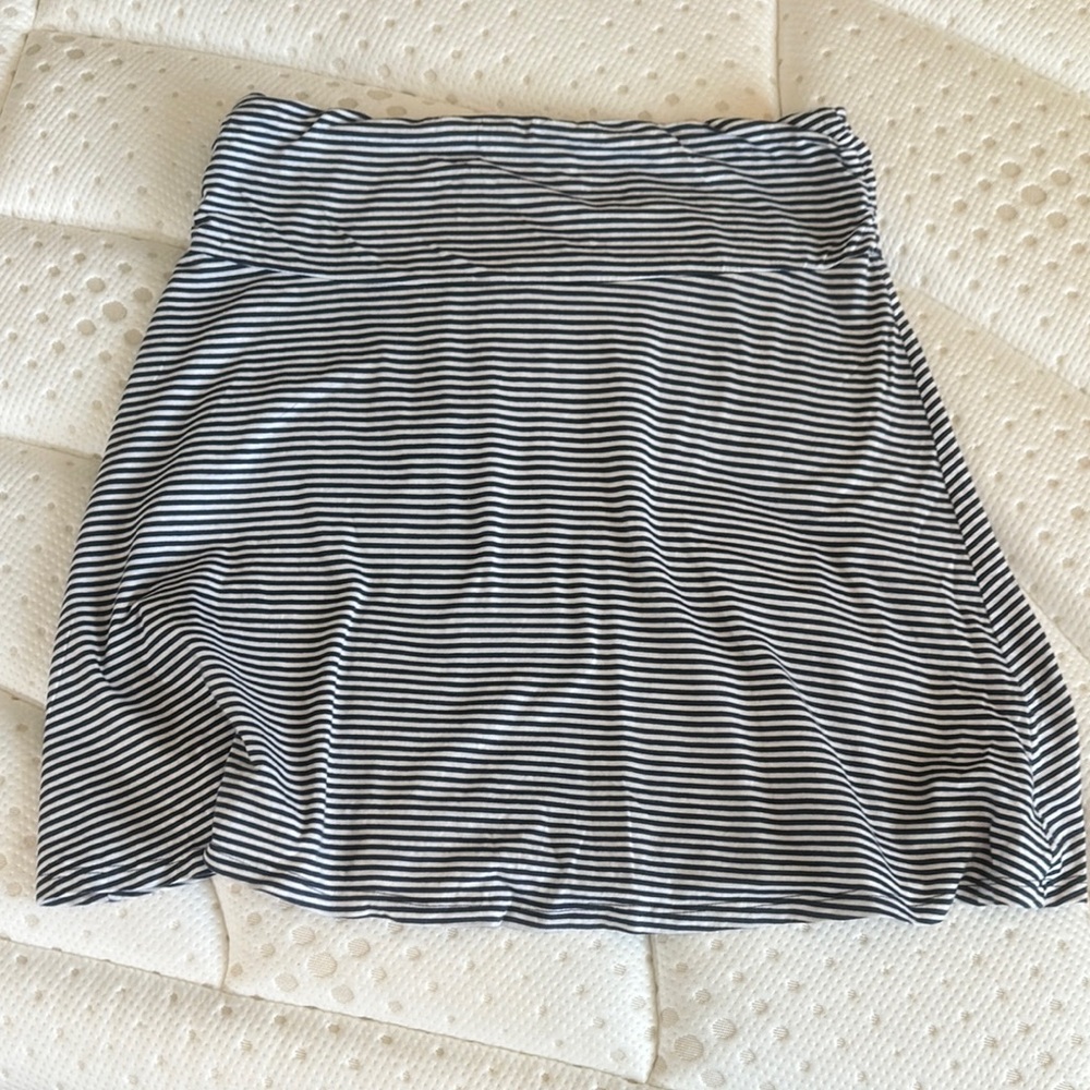 Toad&Co Navy and White Striped Mini Skirt, L